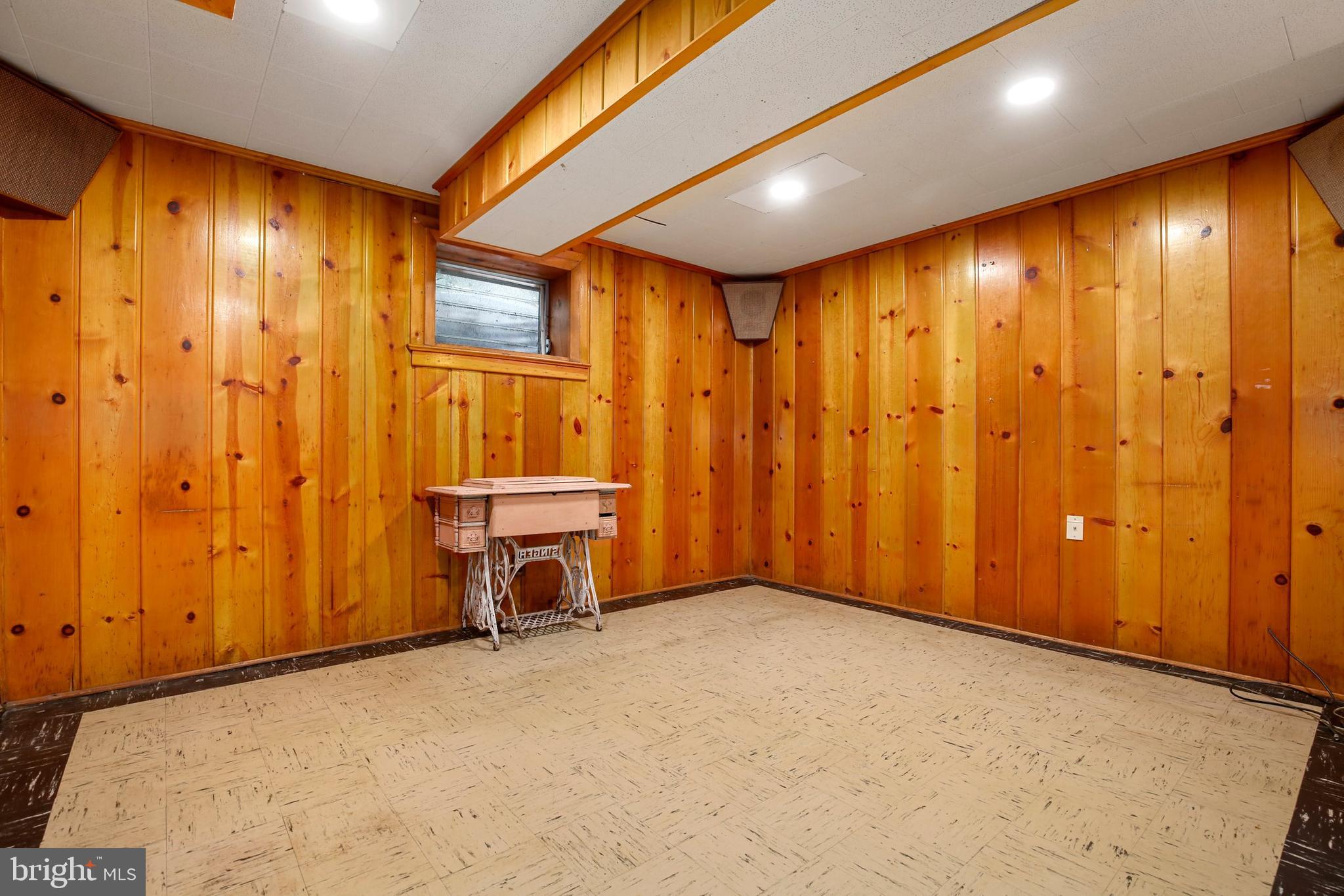 1713 White Oak Drive Silver Spring, MD 20910 - Photo 39 of 54