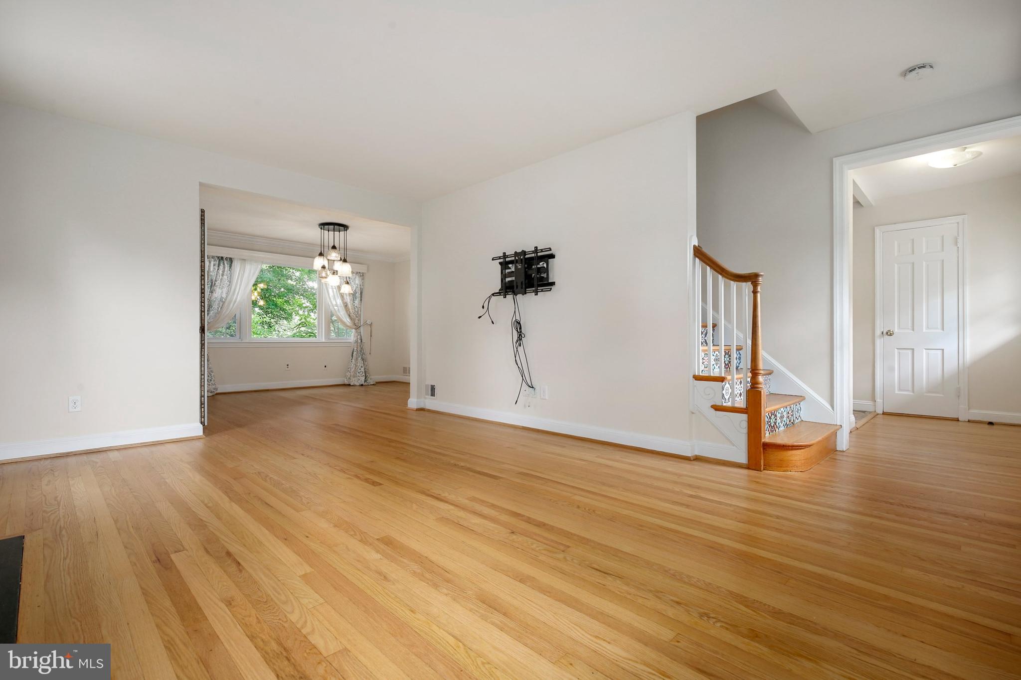 1713 White Oak Drive Silver Spring, MD 20910 - Photo 10 of 54