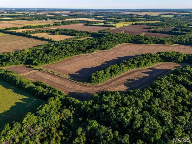 $998,450 | 0 Emron Farm Road, High Hill, MO 63350