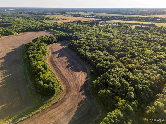 $998,450 | 0 Emron Farm Road, High Hill, MO 63350