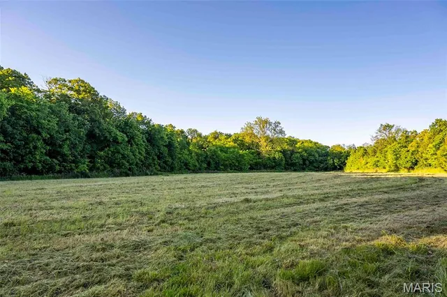 $998,450 | 0 Emron Farm Road, High Hill, MO 63350