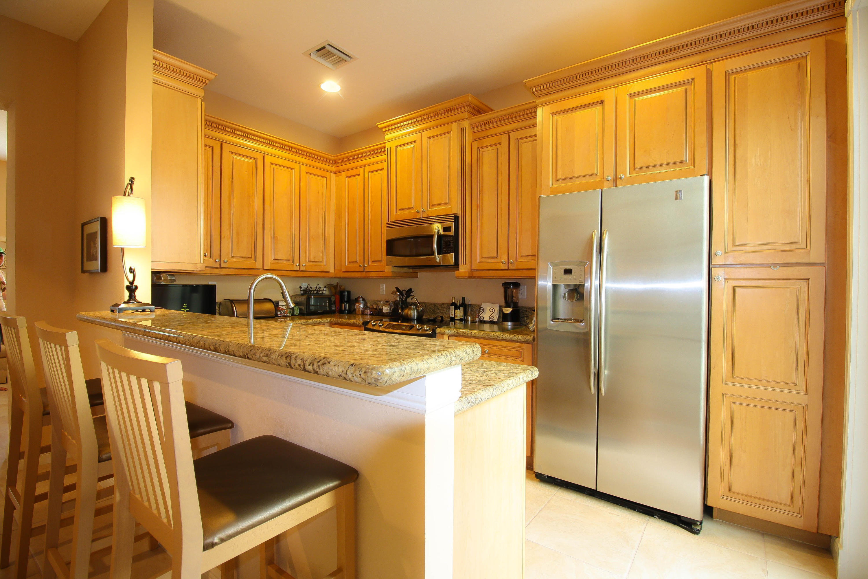 708 Northwest 83rd Place Boca Raton, FL 33487 - Photo 5 of 25 708-5