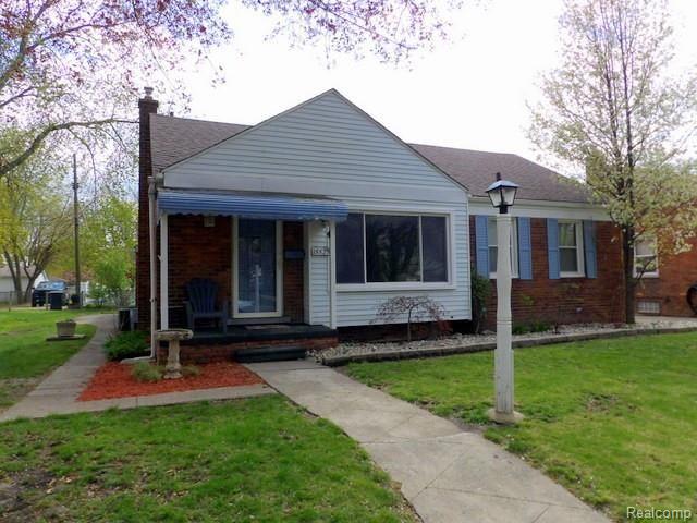 15529 Champaign Road Allen Park, MI 48101 - Photo 2 of 40 SPACIOUS 1306 SQ FT CUSTOM BUILT W/A FAM RM ADDITION W/A COZY GAS F.P., 3 BR BRICK RANCH