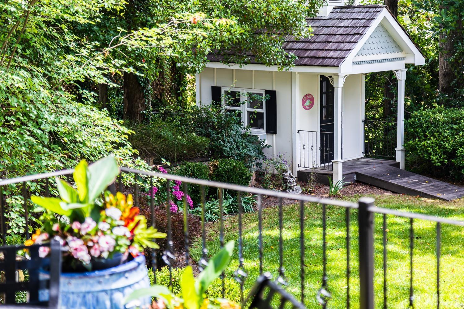 2520 York Road Raleigh, NC 27608 - Photo 6 of 6 a view of house with a swimming pool