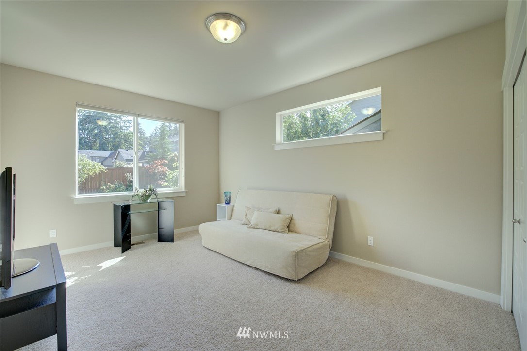 814 217th Street Southeast Bothell, WA 98021 - Photo 13 of 25