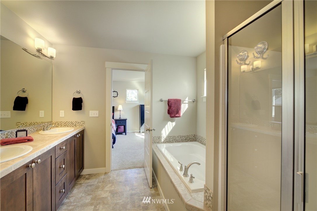 814 217th Street Southeast Bothell, WA 98021 - Photo 17 of 25