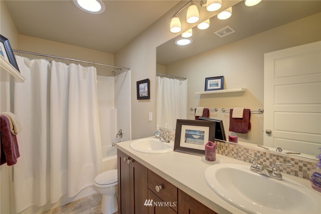 814 217th Street Southeast Bothell, WA 98021 - Photo 21 of 25