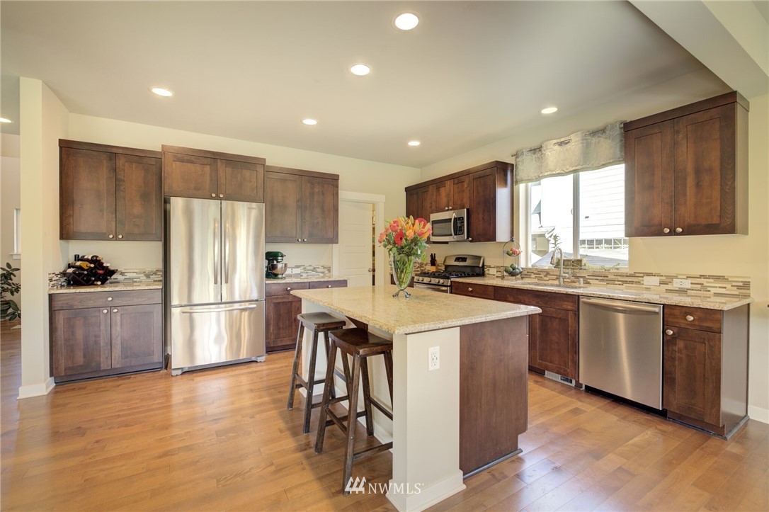 814 217th Street Southeast Bothell, WA 98021 - Photo 8 of 25