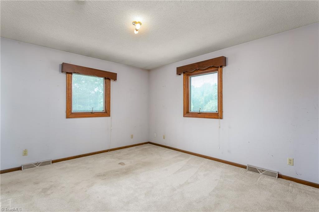 4822 Millpoint Road Greensboro, NC 27406 - Photo 23 of 39 Gallery Image 23