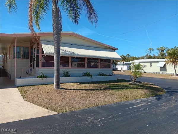 $159,900 | 610 Friendly Place, North Fort Myers, FL 33917