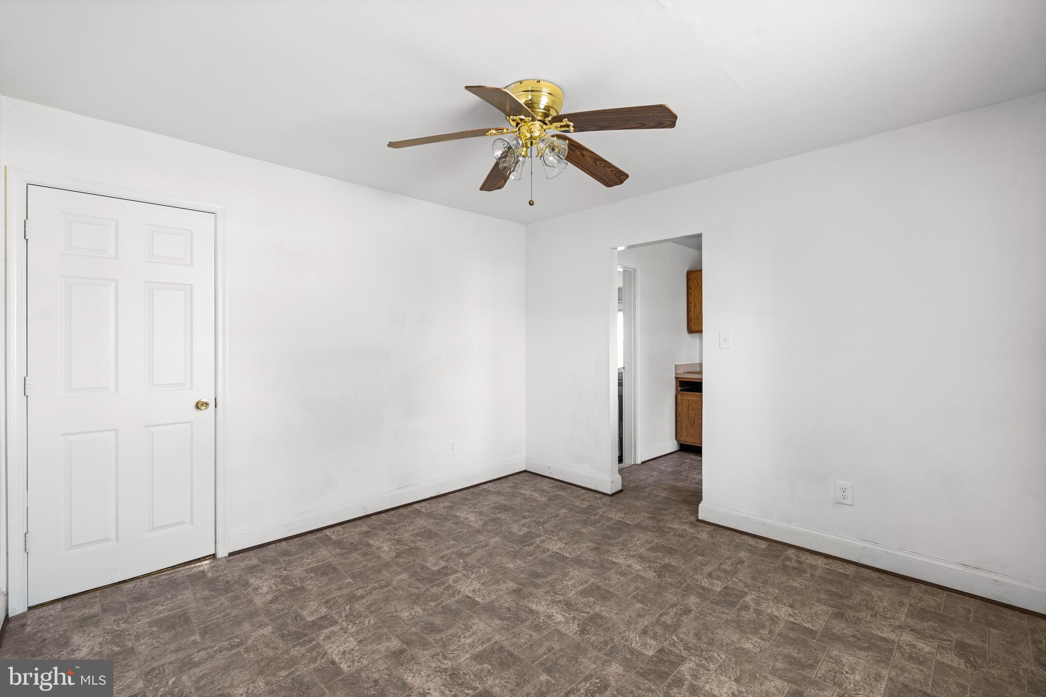 6809 Lou Lane Morningside, MD 20746 - Photo 3 of 12