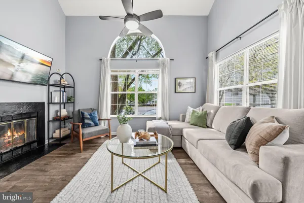 $240,000 | 14042 Vista Drive, Unit 109A, Laurel, MD 20707