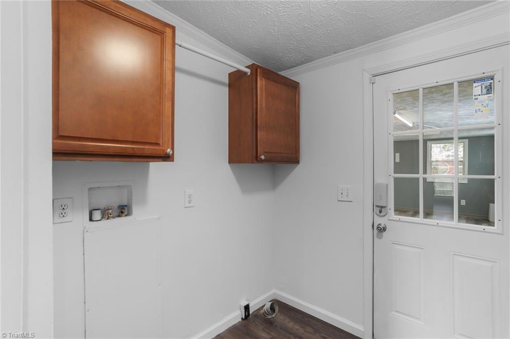 4855 Talley Road Walkertown, NC 27051 - Photo 34 of 45 Laundry Room