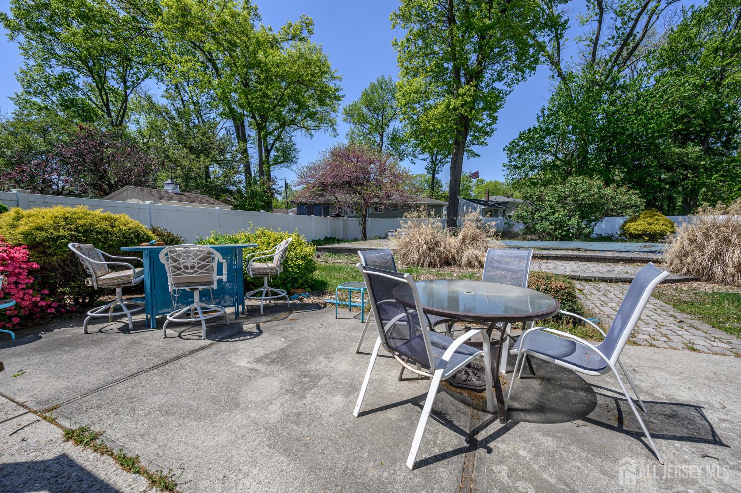 49 Colonial Drive Clark, NJ 07066 - Photo 26 of 31