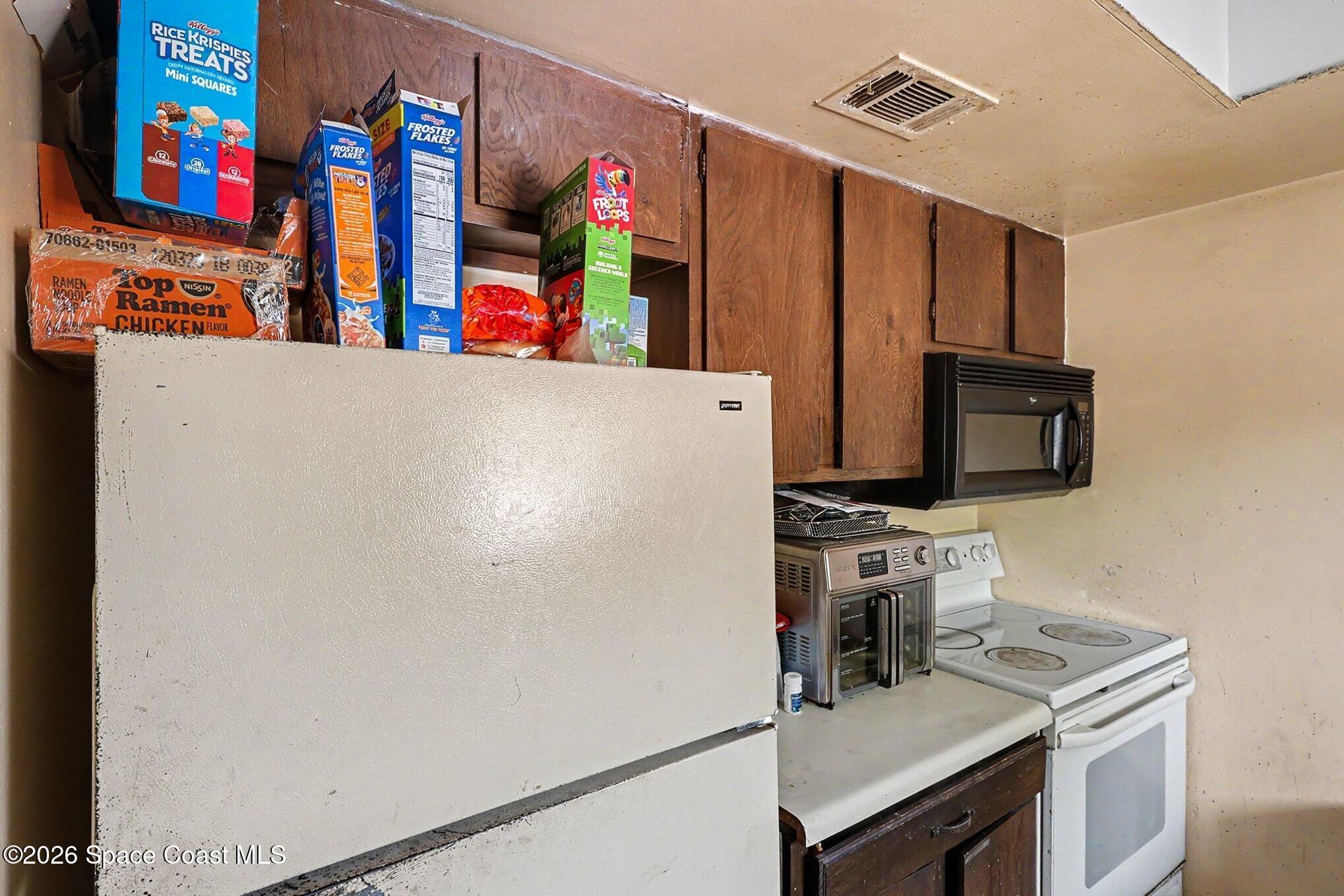 4017 Tree Ridge Lane Northeast Palm Bay, FL 32905 - Photo 13 of 25 013_file_3101