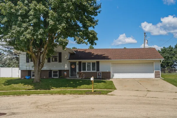 $219,900 | 601 High Street, Dixon, IL 61021
