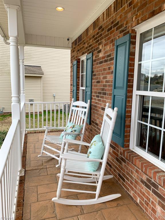 516 Barnsdale Ridge Road Kernersville, NC 27284 - Photo 2 of 36 Gallery Image 2