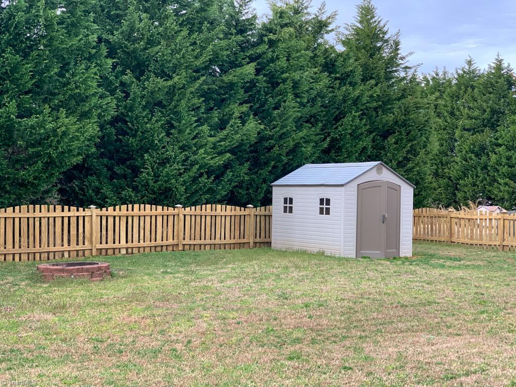 516 Barnsdale Ridge Road Kernersville, NC 27284 - Photo 31 of 36 Gallery Image 31