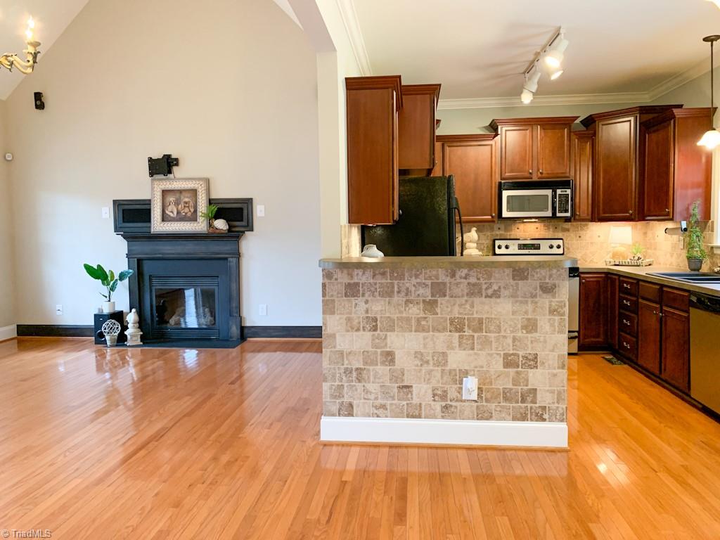 516 Barnsdale Ridge Road Kernersville, NC 27284 - Photo 8 of 36 Gallery Image 8