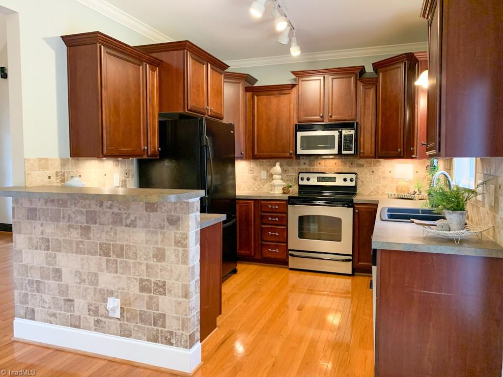 516 Barnsdale Ridge Road Kernersville, NC 27284 - Photo 10 of 36 Gallery Image 10