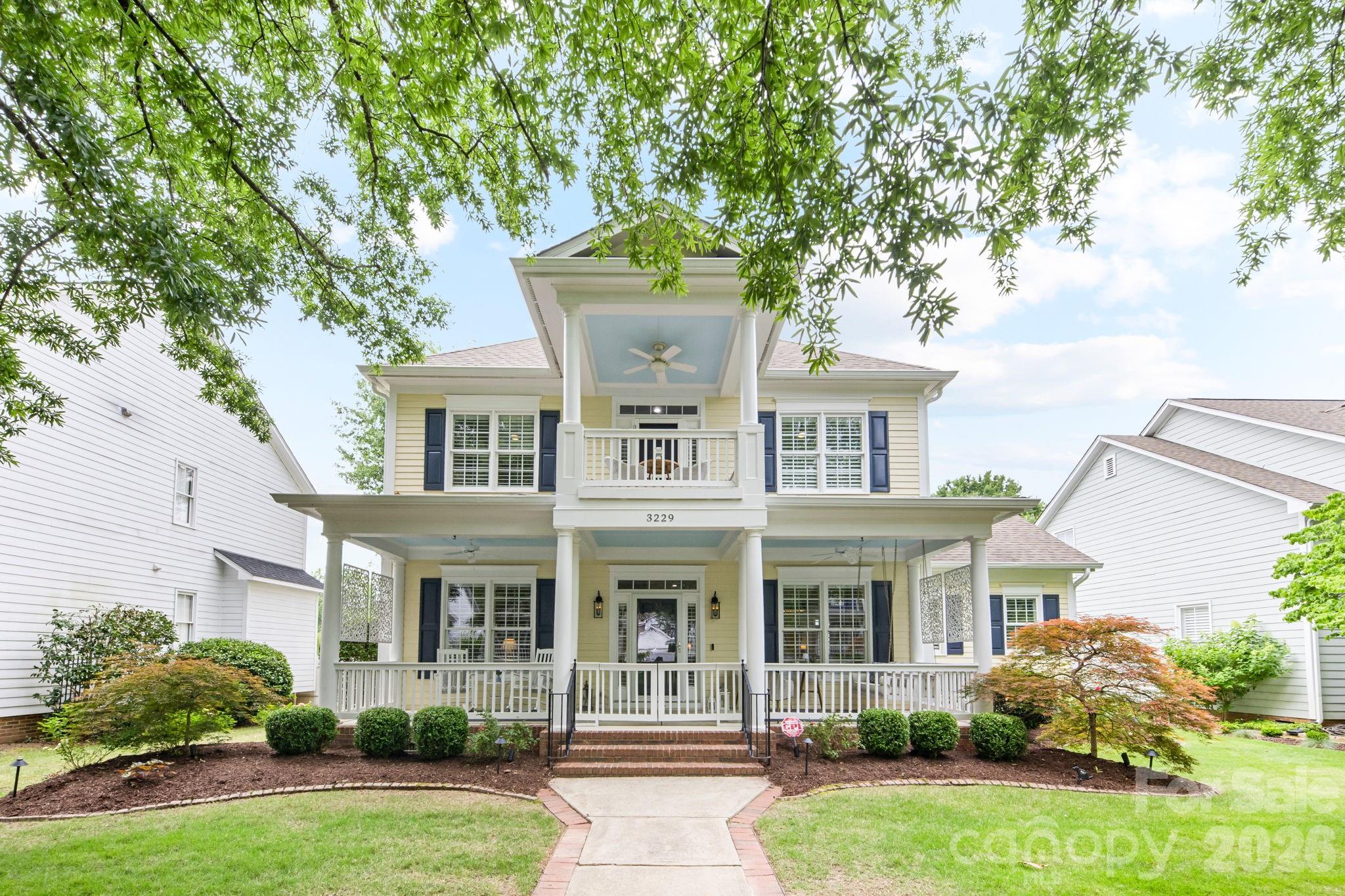 3229 Colonel Springs Way Fort Mill, SC 29708 - Photo 2 of 47