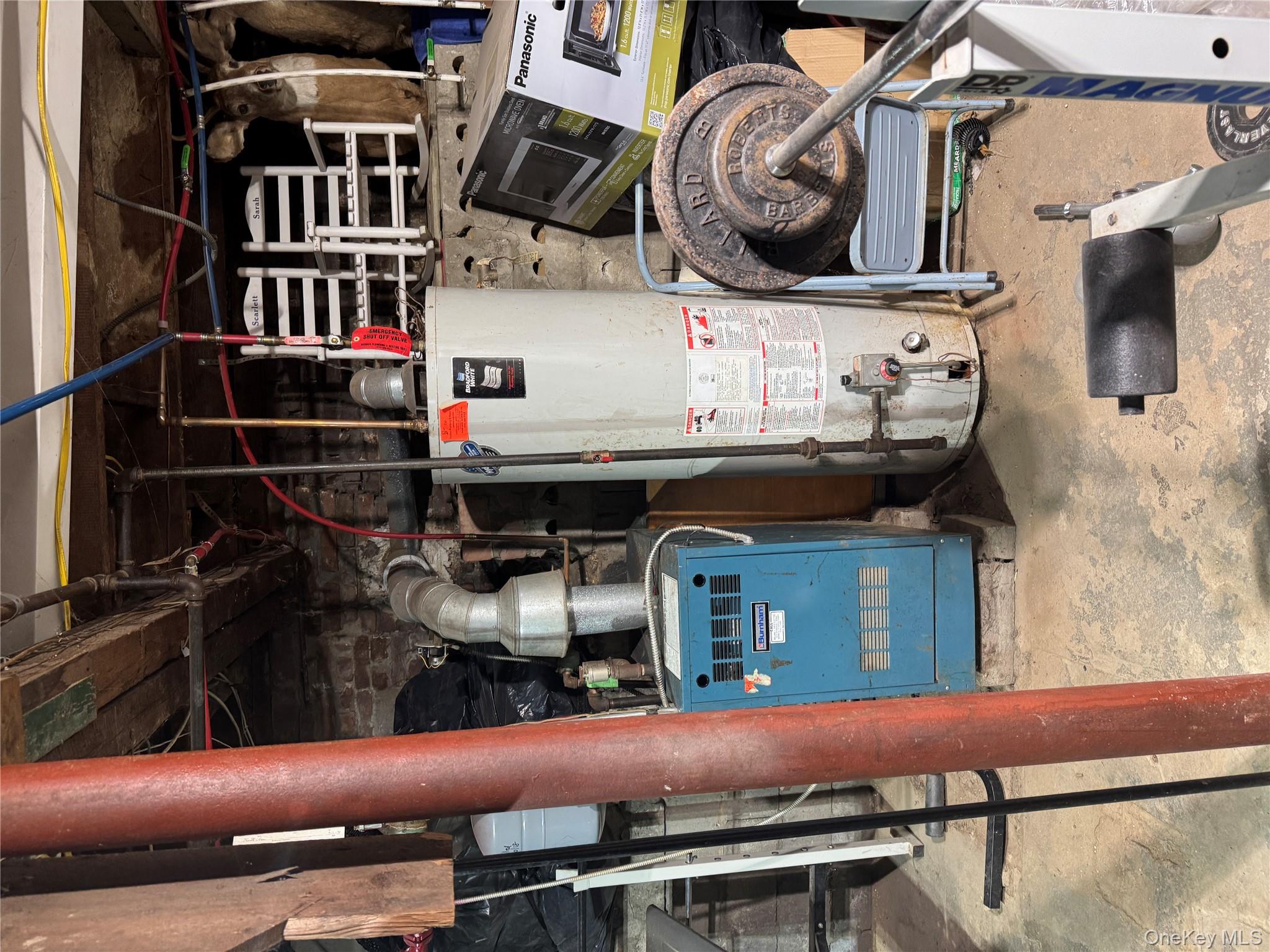 57 2nd Avenue Bay Shore, NY 11706 - Photo 14 of 15