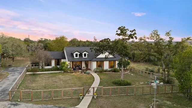 $950,000 | 120 Oak Springs Drive, Dripping Springs, TX 78620