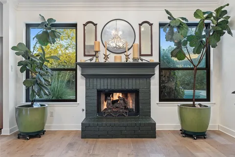 $950,000 | 120 Oak Springs Drive, Dripping Springs, TX 78620