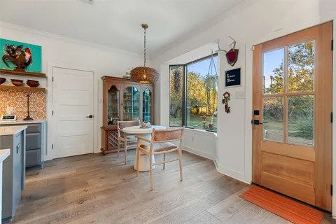 $950,000 | 120 Oak Springs Drive, Dripping Springs, TX 78620