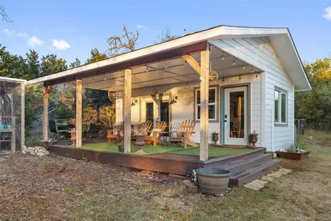 $950,000 | 120 Oak Springs Drive, Dripping Springs, TX 78620