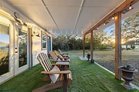 $950,000 | 120 Oak Springs Drive, Dripping Springs, TX 78620