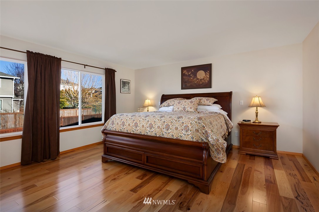 5938 Northeast 2nd Court Renton, WA 98059 - Photo 15 of 24 Gallery Image 15
