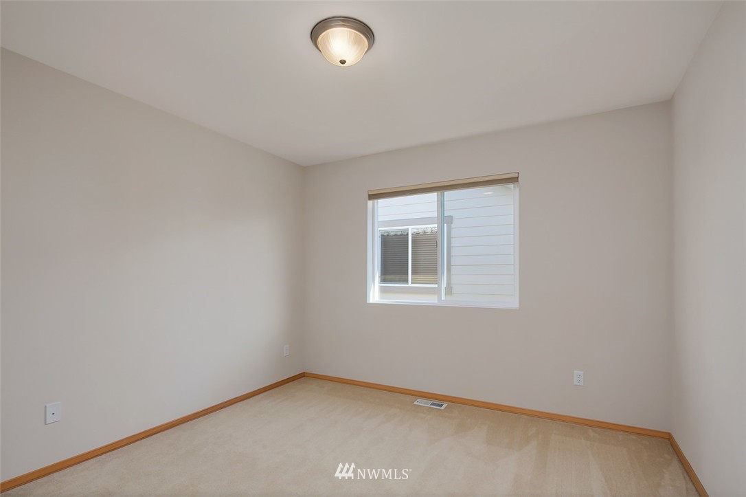 5938 Northeast 2nd Court Renton, WA 98059 - Photo 21 of 24 Gallery Image 21