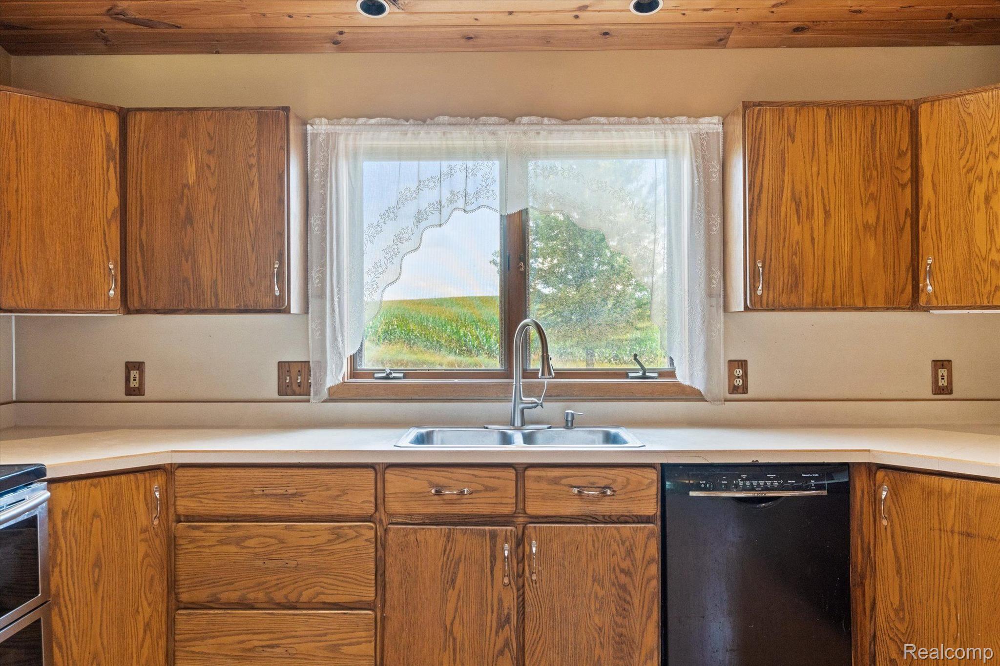 3975 Reed Road Clarklake, MI 49234 - Photo 21 of 69 Gallery Image 21