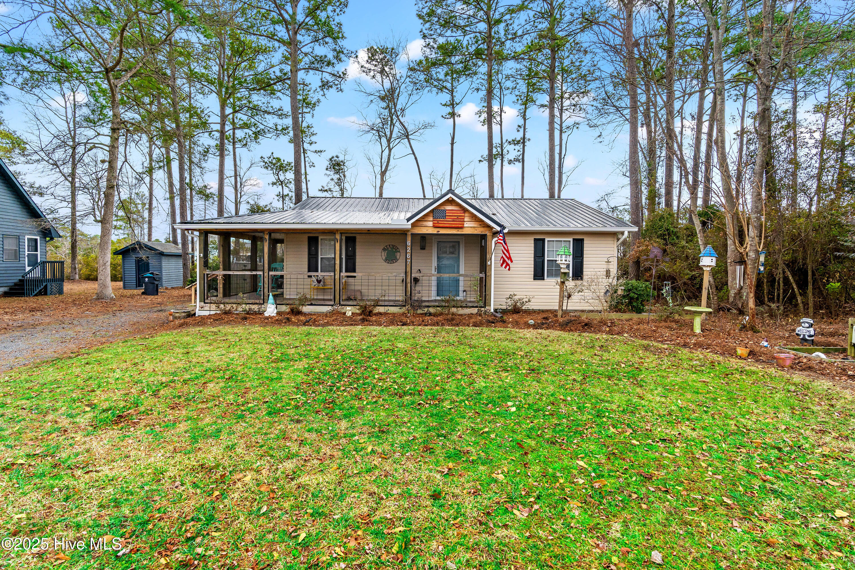 6267 Partridge Road Southwest Ocean Isle Beach, NC 28469 - Photo 1 of 30 Front