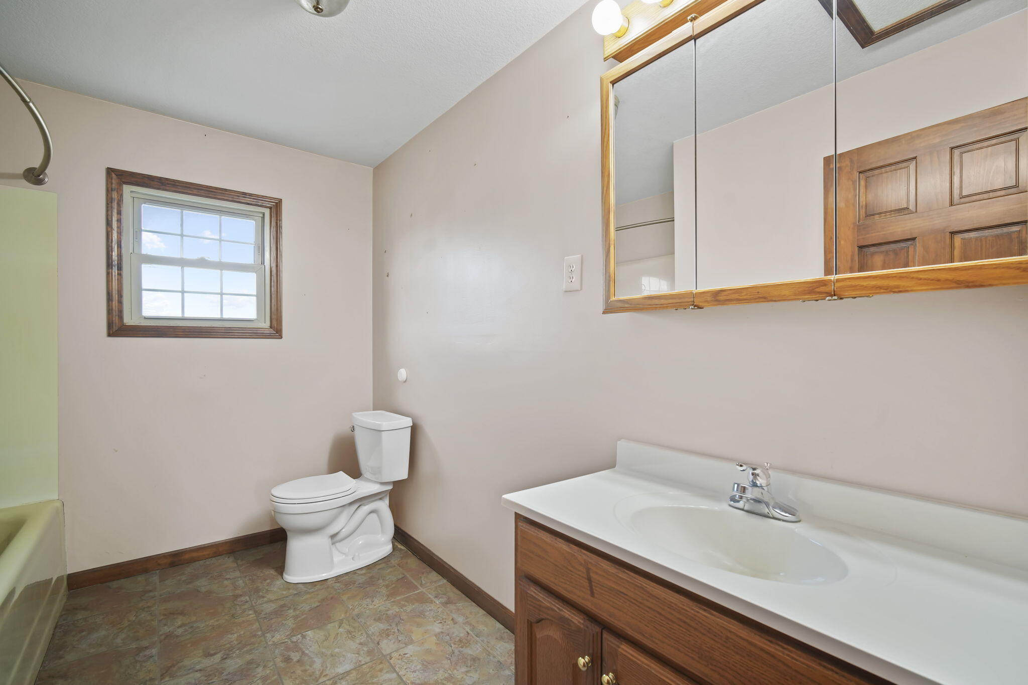 14260 Grange Road Montgomery, MI 49255 - Photo 13 of 47 13-web-or-mls-DSC09032