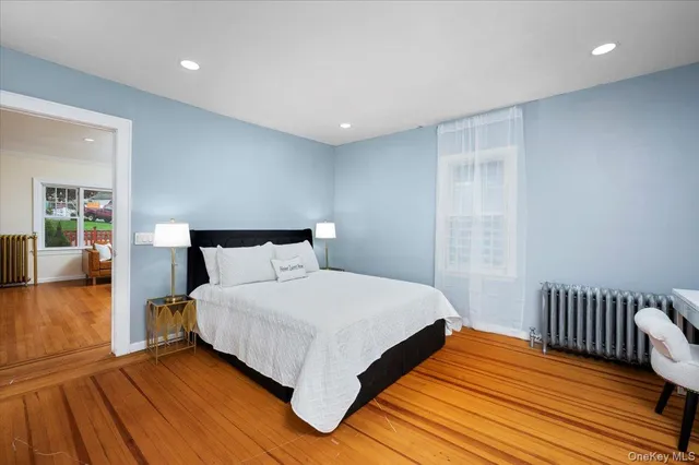 $575,000 | 33 Hollowbrook Court North, Cortlandt Manor, NY 10567