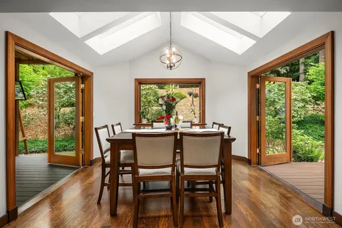 $1,698,000 | 21422 Southeast 37th Street, Sammamish, WA 98075