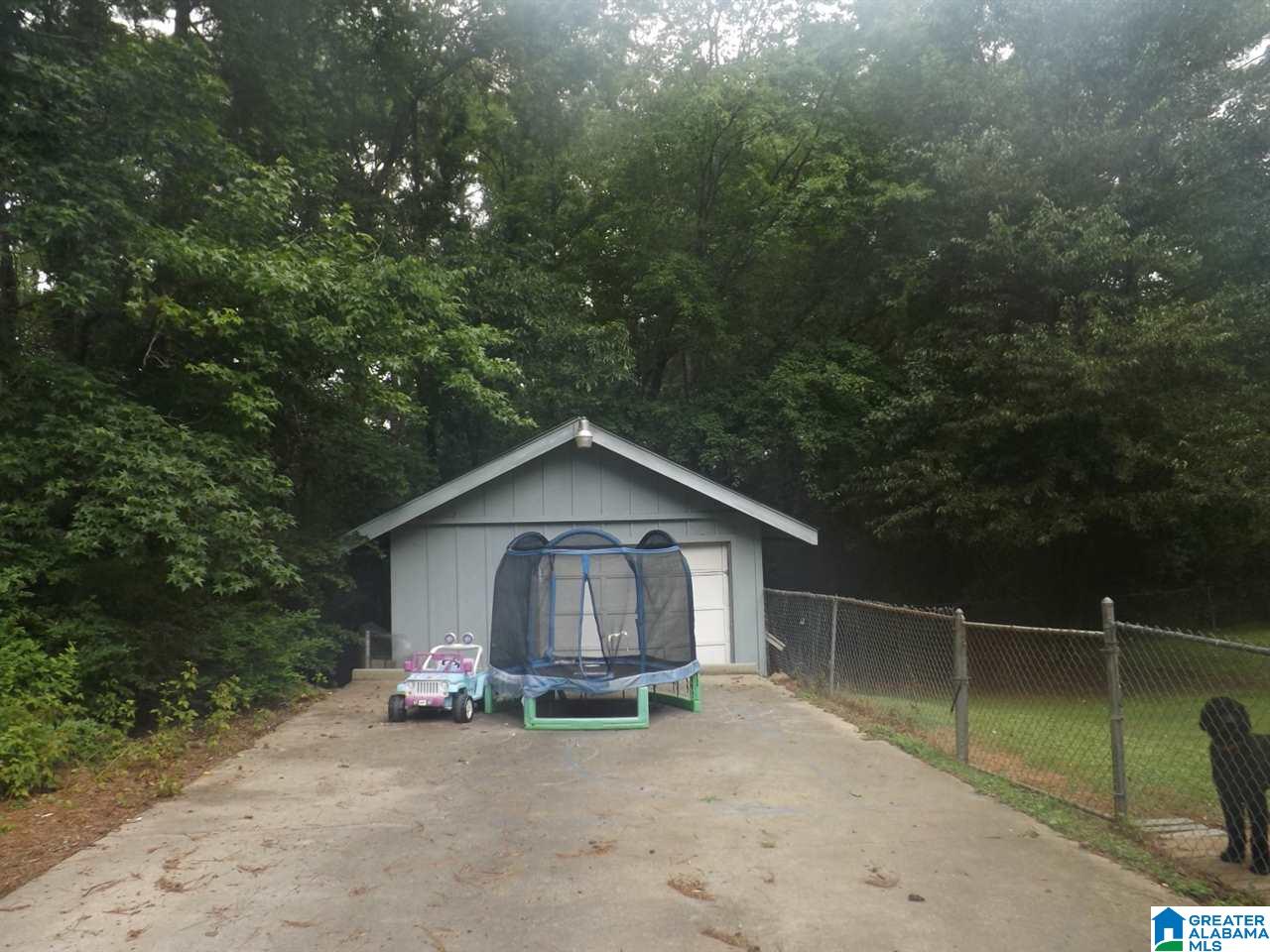 812 Sunshine Avenue Oneonta, AL 35121 - Photo 8 of 47
