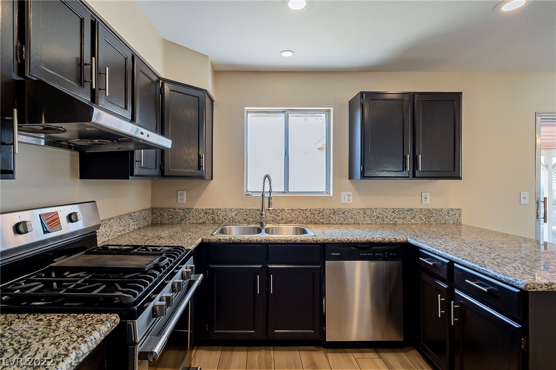 446 Concord Way Henderson, NV 89015 - Photo 2 of 19