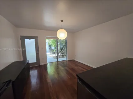 $1,950 | 1560 Pennsylvania Avenue, Unit 216, Miami Beach, FL 33139