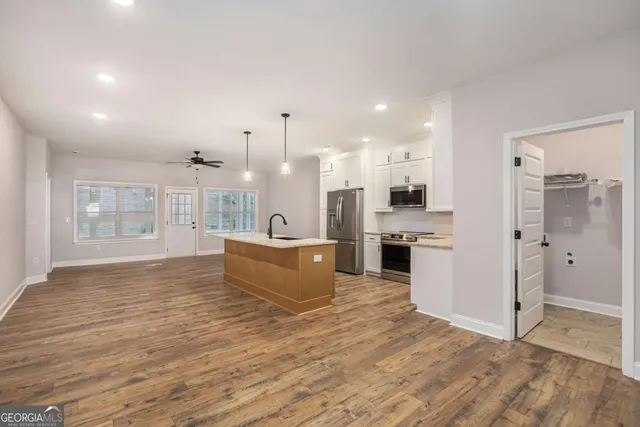 $1,795 | 138 Crest Pointe, Bremen, GA 30110