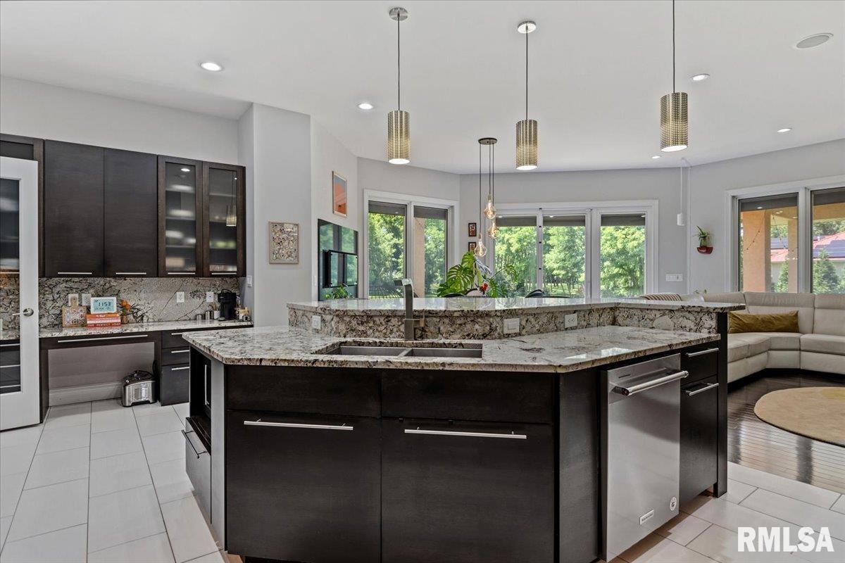 5405 Reserve Boulevard Springfield, IL 62711 - Photo 25 of 100 Gallery Image 25