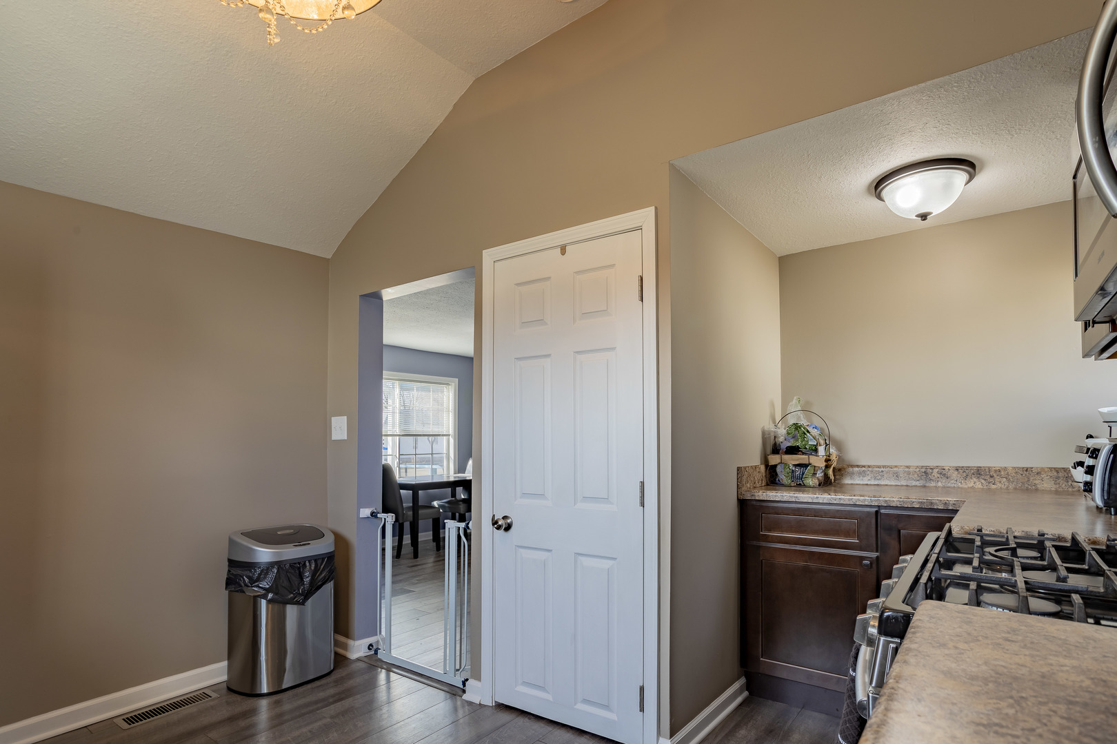709 North 3rd Street Rochelle, IL 61068 - Photo 7 of 17