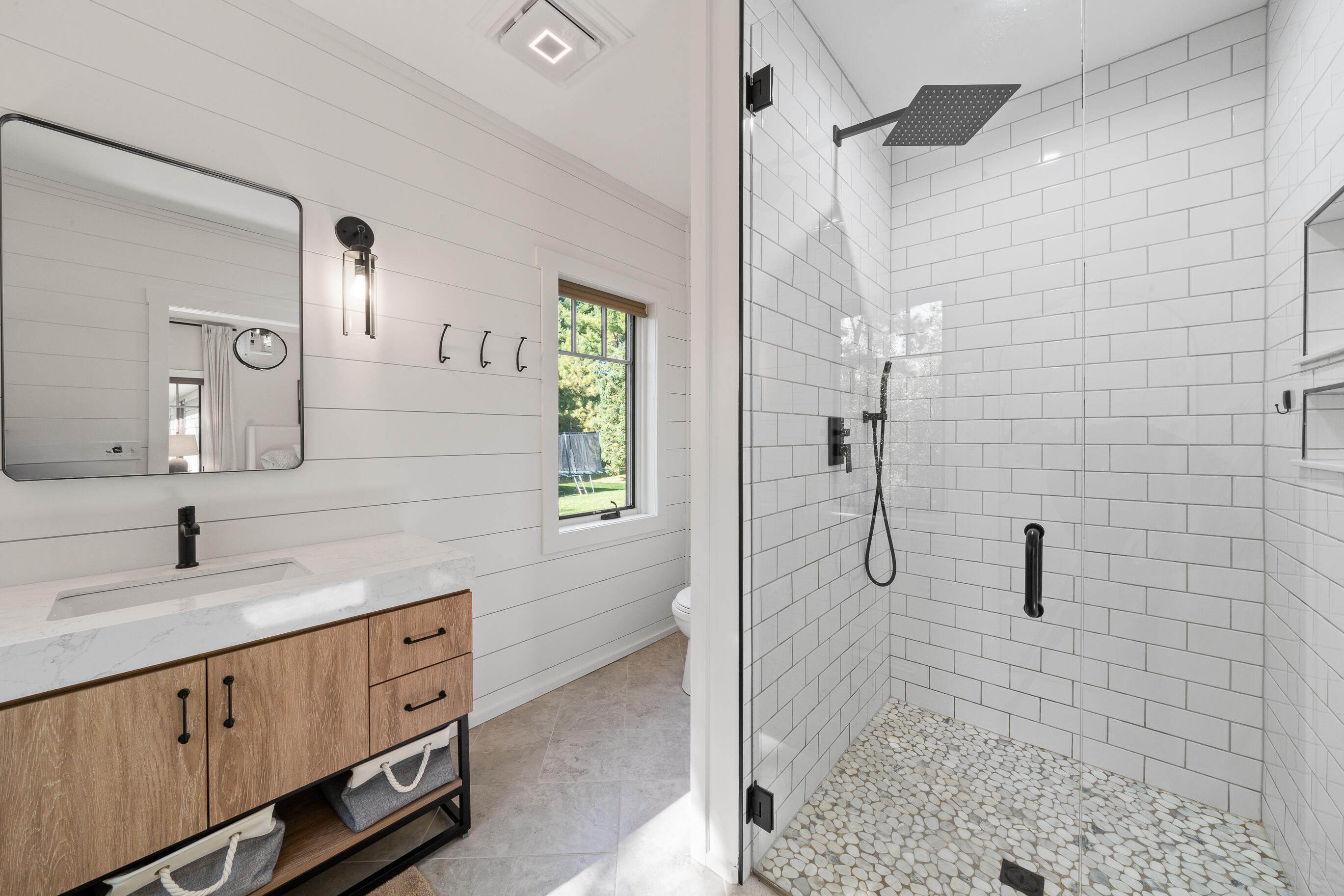 W3046 Krueger Road Geneva, WI 53147 - Photo 35 of 61 Rain Shower!