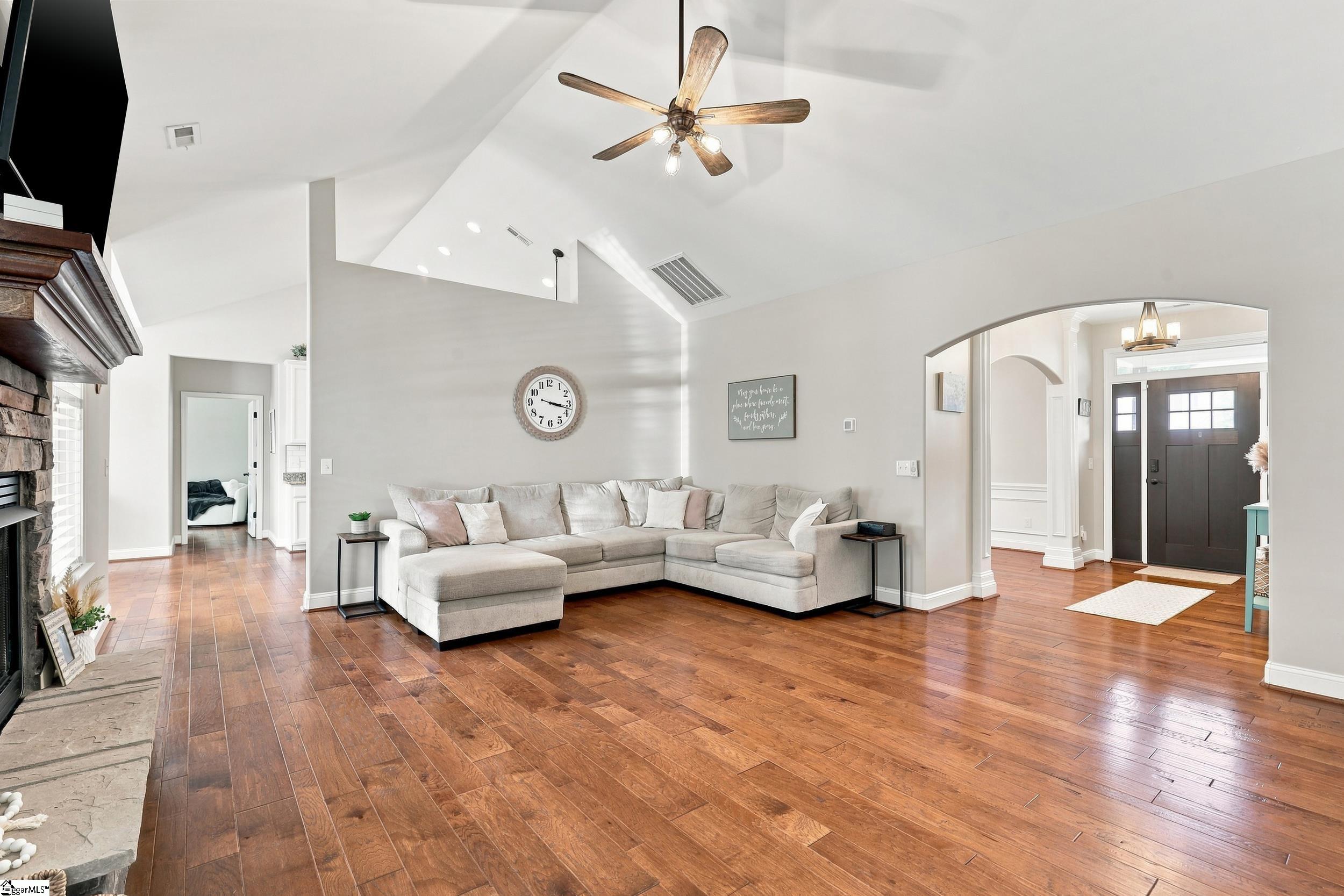 411 Oak Ridge Place Easley, SC 29642 - Photo 10 of 43 Gallery Image 10