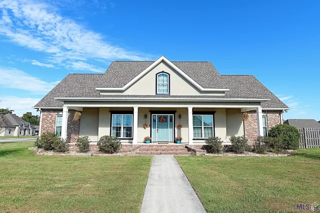 $565,000 | 284 Beulah Louise Drive, Gray, LA 70359