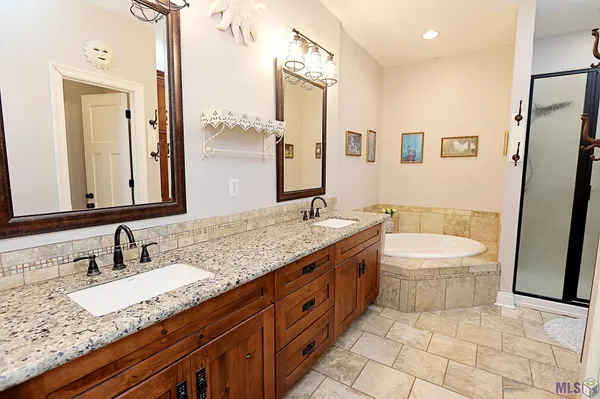 $549,000 | 284 Beulah Louise Drive, Gray, LA 70359