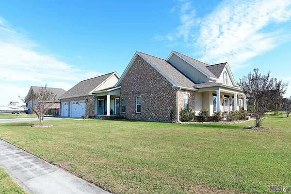 $549,000 | 284 Beulah Louise Drive, Gray, LA 70359