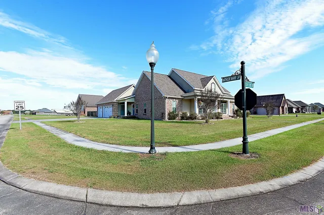 $565,000 | 284 Beulah Louise Drive, Gray, LA 70359
